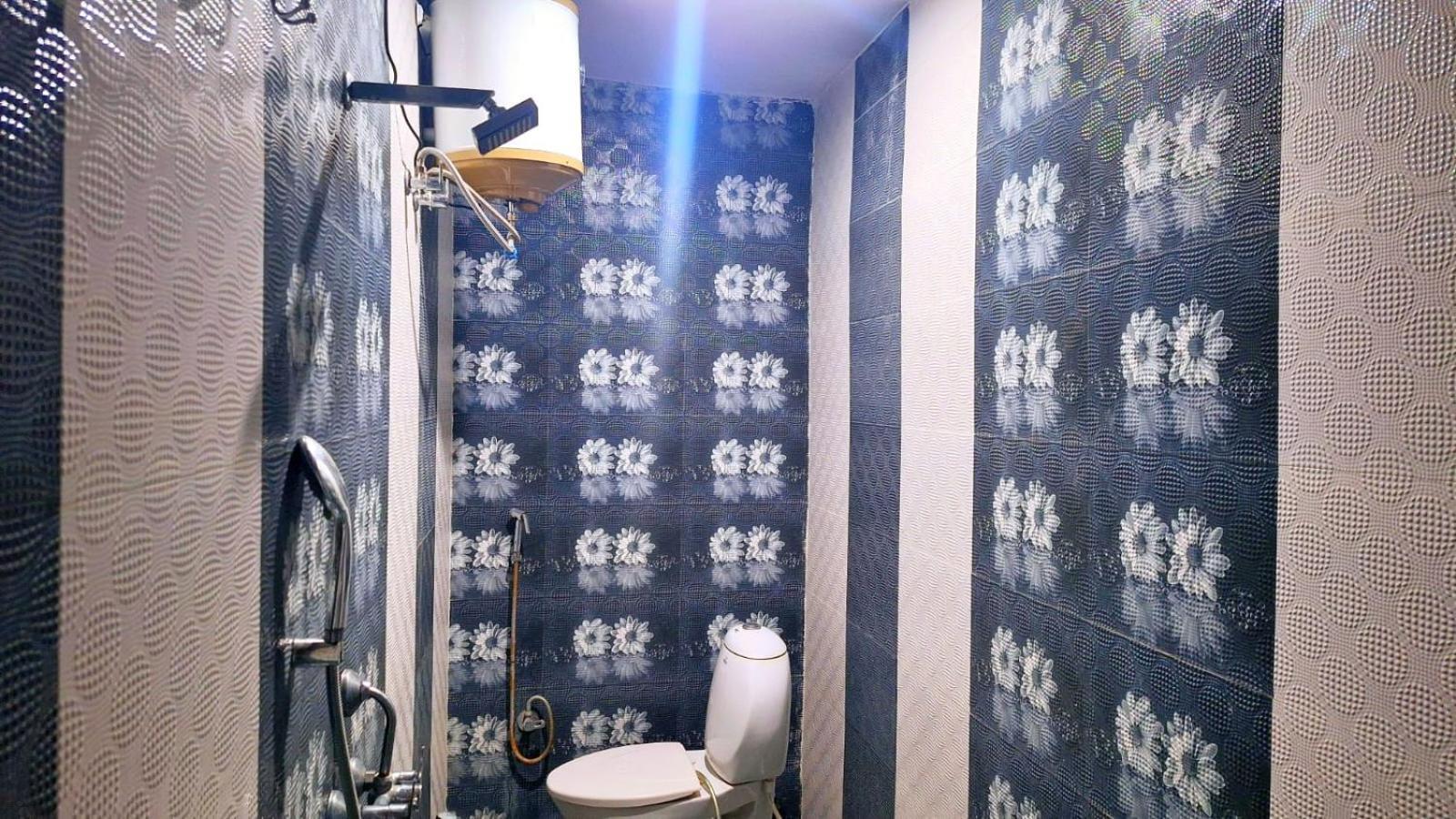 Mohit Paying Guest House Varanasi Ngoại thất bức ảnh