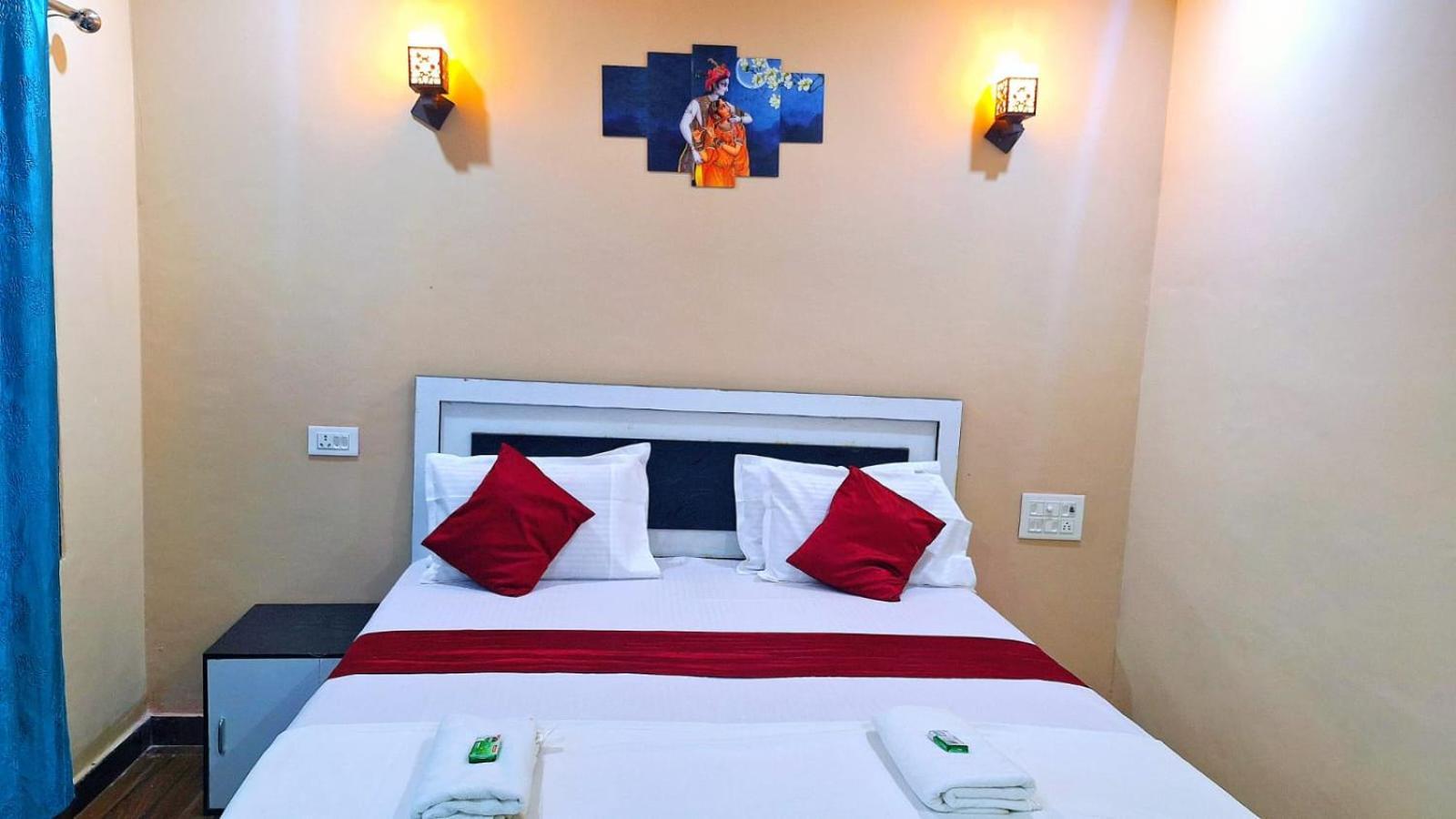 Mohit Paying Guest House Varanasi Ngoại thất bức ảnh