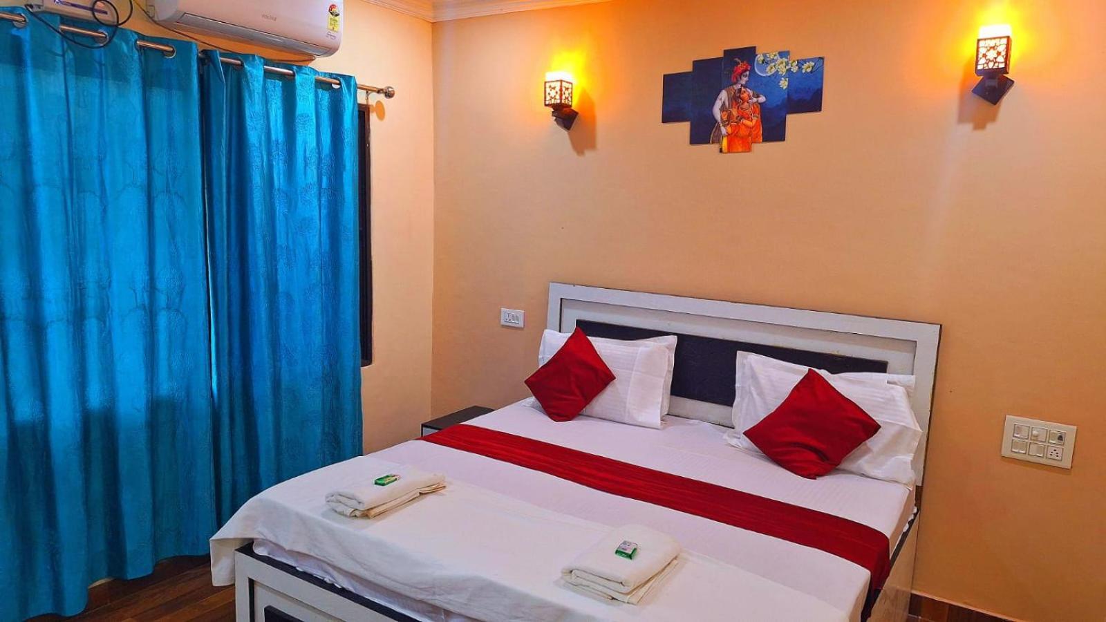 Mohit Paying Guest House Varanasi Ngoại thất bức ảnh