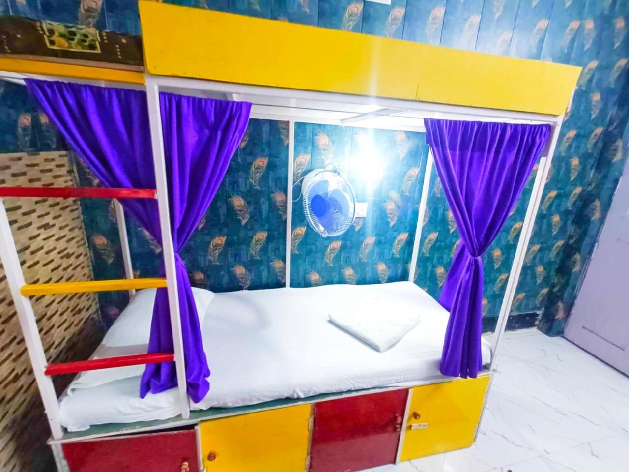 Mohit Paying Guest House Varanasi Ngoại thất bức ảnh