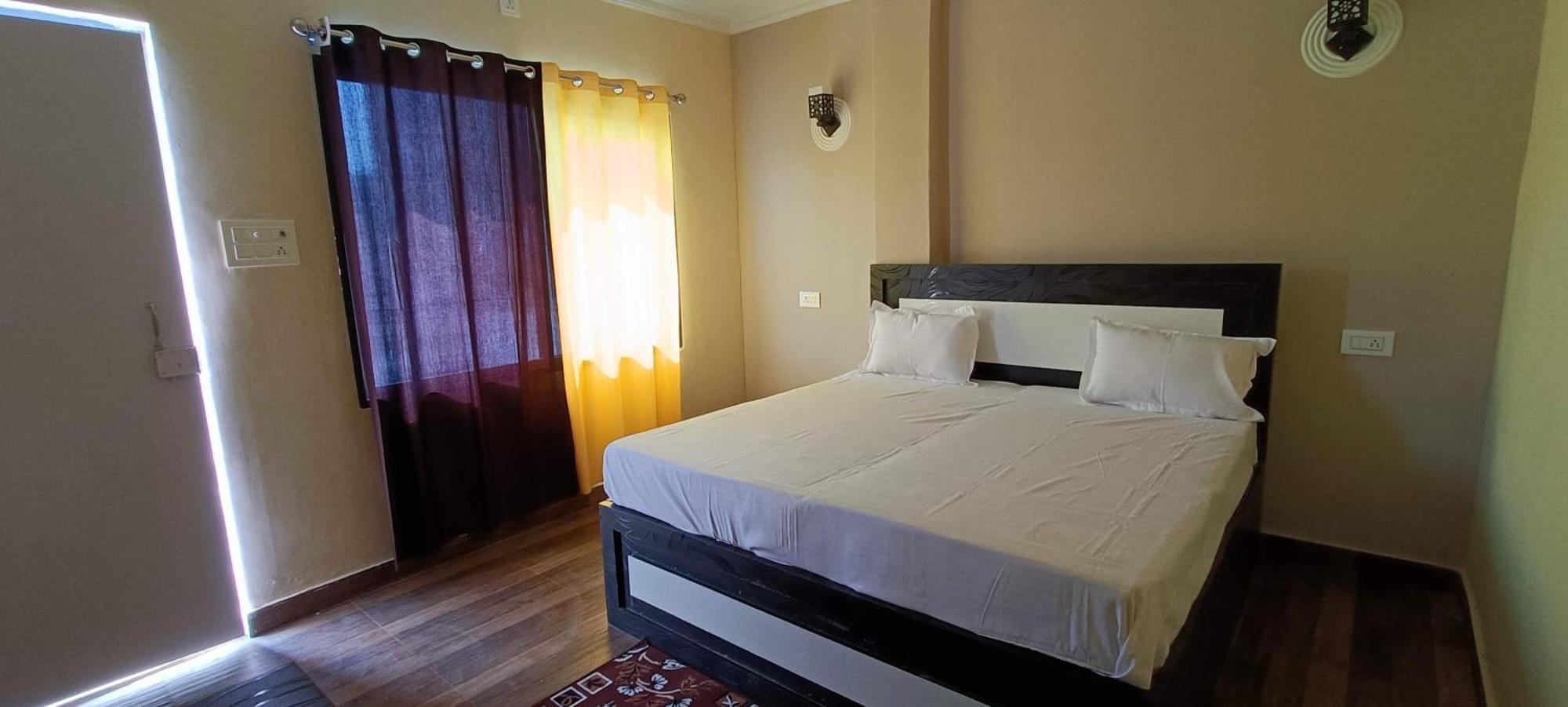 Mohit Paying Guest House Varanasi Ngoại thất bức ảnh