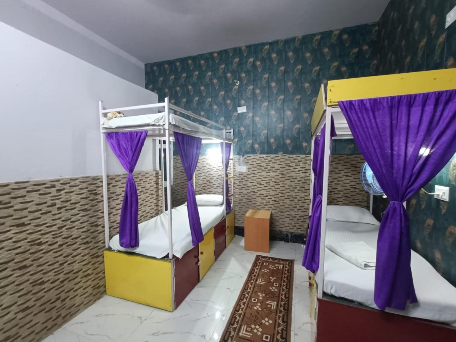 Mohit Paying Guest House Varanasi Ngoại thất bức ảnh